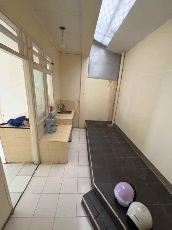 jual rumah taman palem lestari jak bar