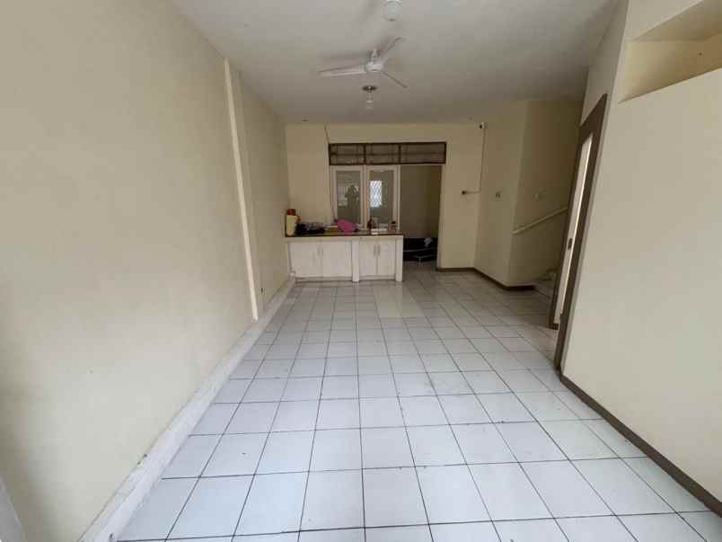 jual rumah taman palem lestari jak bar