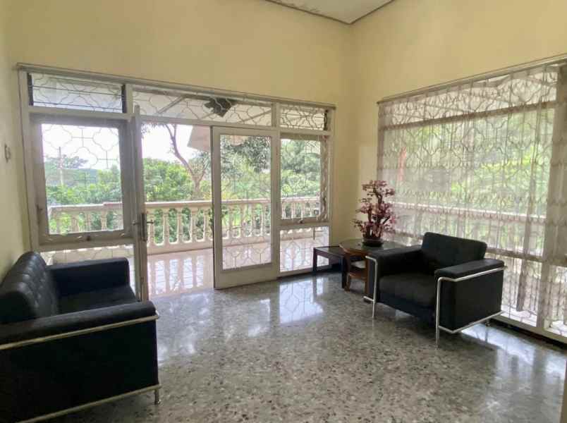 jual villa pandaan strategis di kab pasuruan siap huni