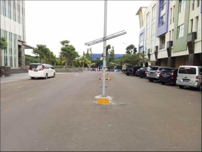 komersial ruko kirana boutique