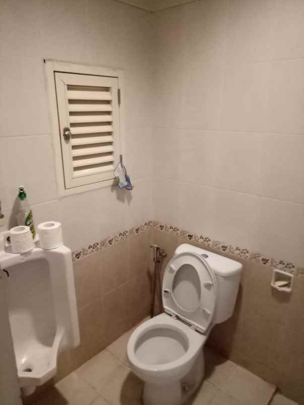 komersial ruko kirana boutique