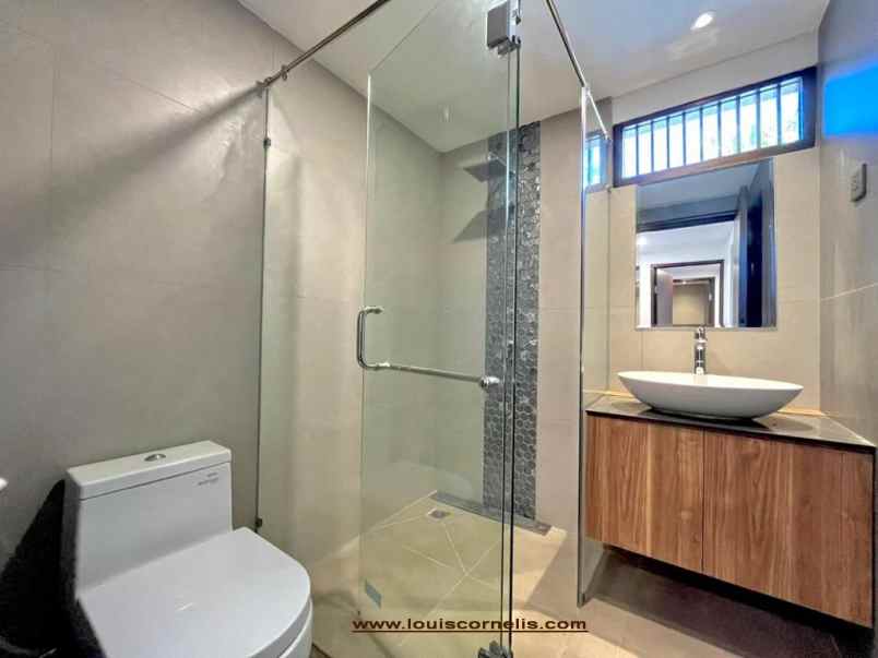 luxury residence buy back guarantee in nusa dua bali