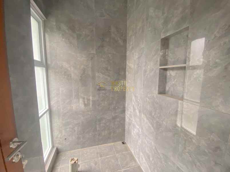 perumahan 2 lantai one gate di ngaglik dekat uii