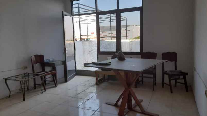 ruko 3 lantai di galuh mas karawang