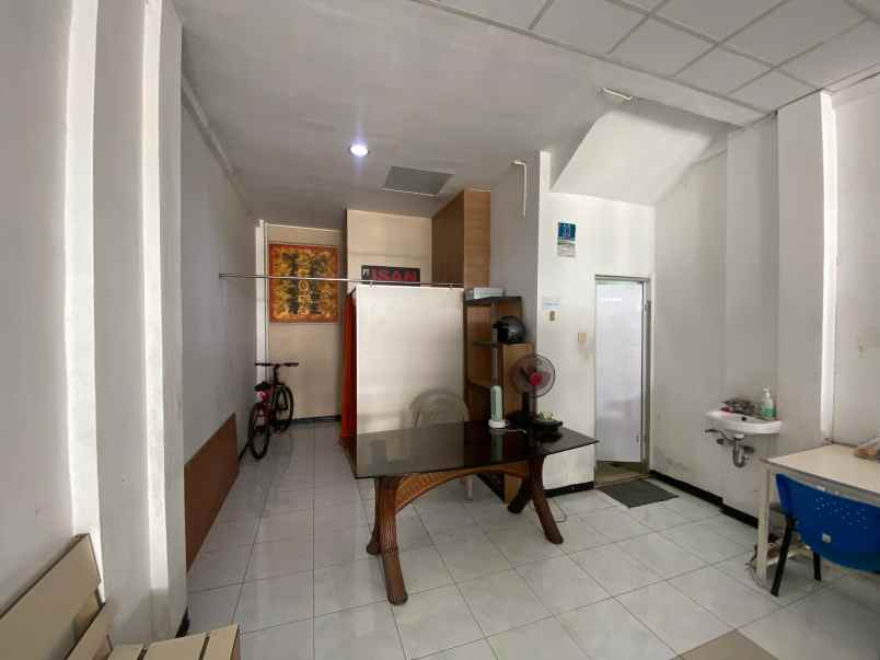 ruko 4 lantai premium manyar siap pakai tanpa renov