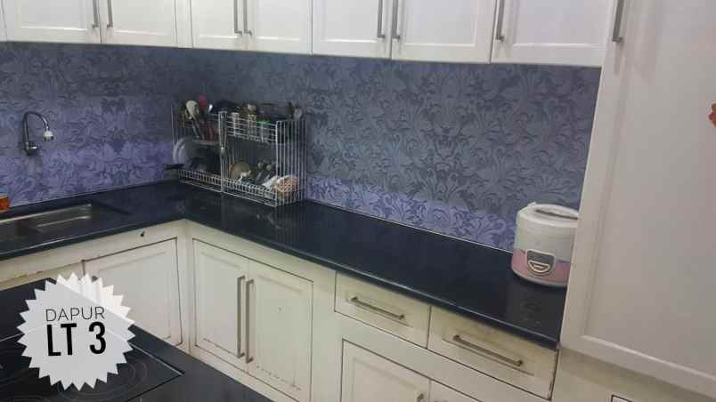 ruko 4 lantai pusat kota main road sudirman bandung