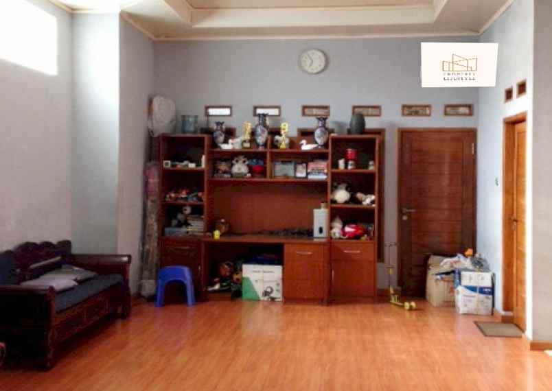 ruko depan pasar baru pasar utara bandung