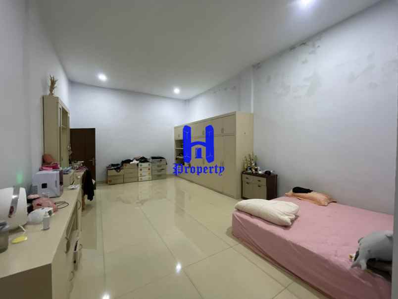 ruko gandeng siap huni di jalan t amir hamzah medan