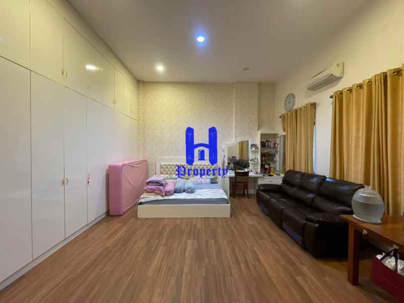 ruko gandeng siap huni di jalan t amir hamzah medan