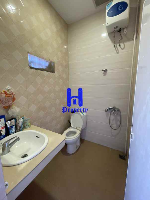 ruko gandeng siap huni di jalan t amir hamzah medan