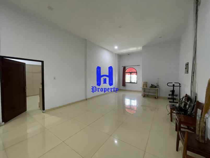 ruko gandeng siap huni di jalan t amir hamzah medan