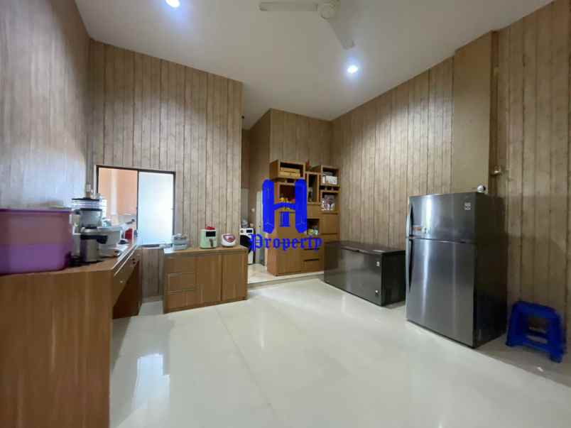 ruko gandeng siap huni di jalan t amir hamzah medan