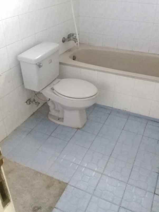 rumah 2 lantai 9x20 180m type 3kt taman modern cakung