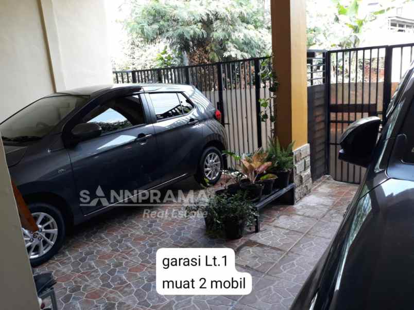 rumah 2 lantai cisauk mewah dan luas ash