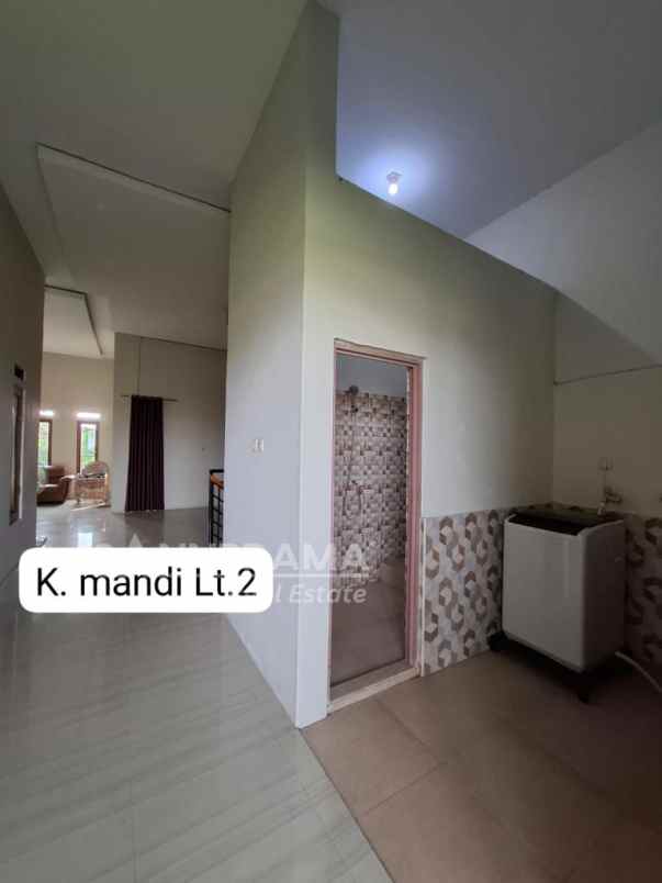 rumah 2 lantai cisauk mewah dan luas ash