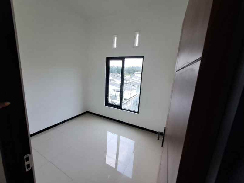 rumah 2 lantai dekat sawojajar free biaya biaya