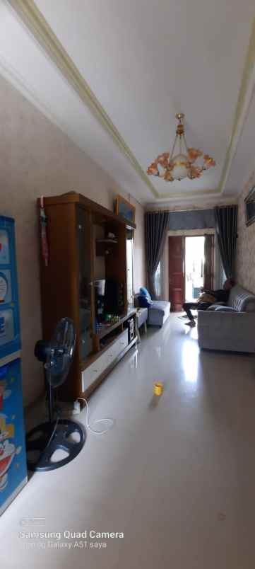 rumah 2 lantai siap huni di mustika jaya bekasi timur