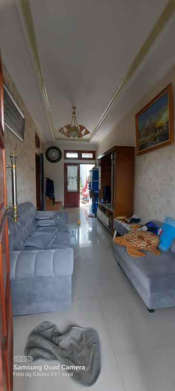 rumah 2 lantai siap huni di mustika jaya bekasi timur