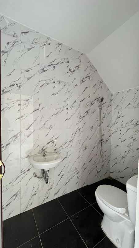 rumah 2 lantai town house termurah di bogor