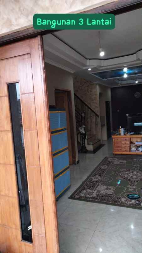 rumah 3 lantai lokasi strategis pondok gede bekasi