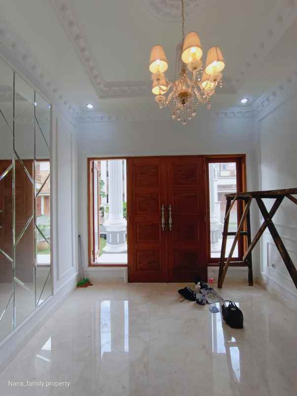 rumah 5 kamar full furnished di rempoa langsung huni