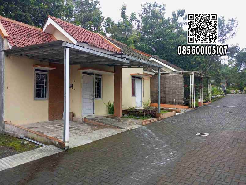 rumah ayem salatiga simple menawan