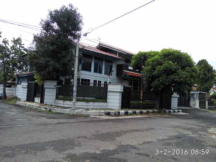 rumah bagus jl rajamantri turangga bandung