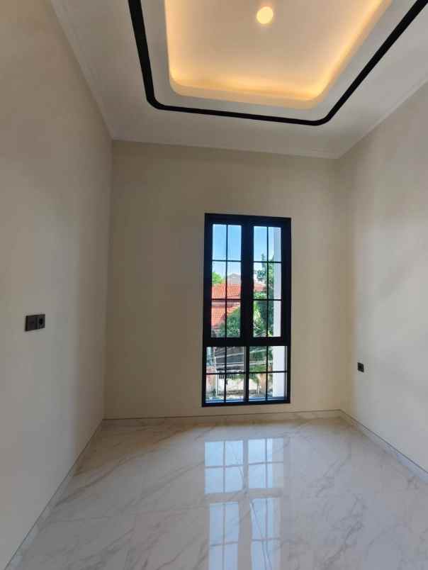 rumah baru modern lokasi manyar jaya surabaya