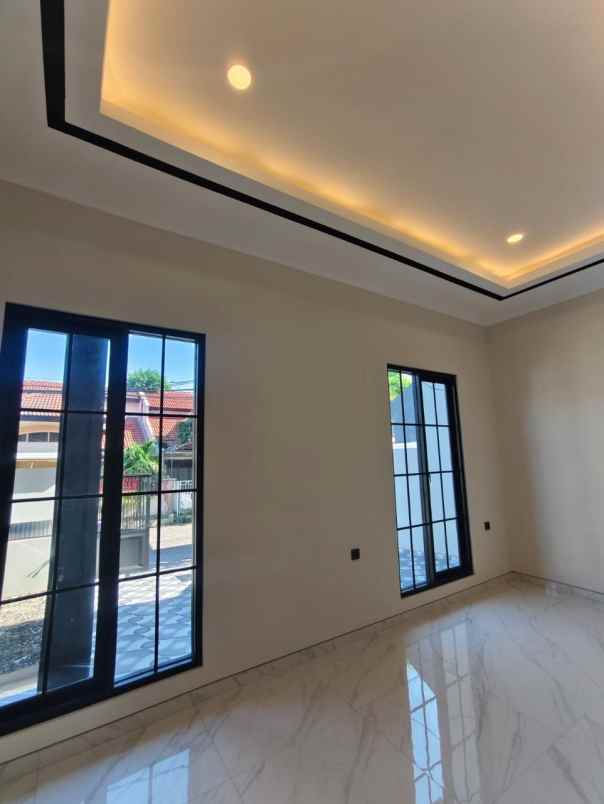 rumah baru modern lokasi manyar jaya surabaya