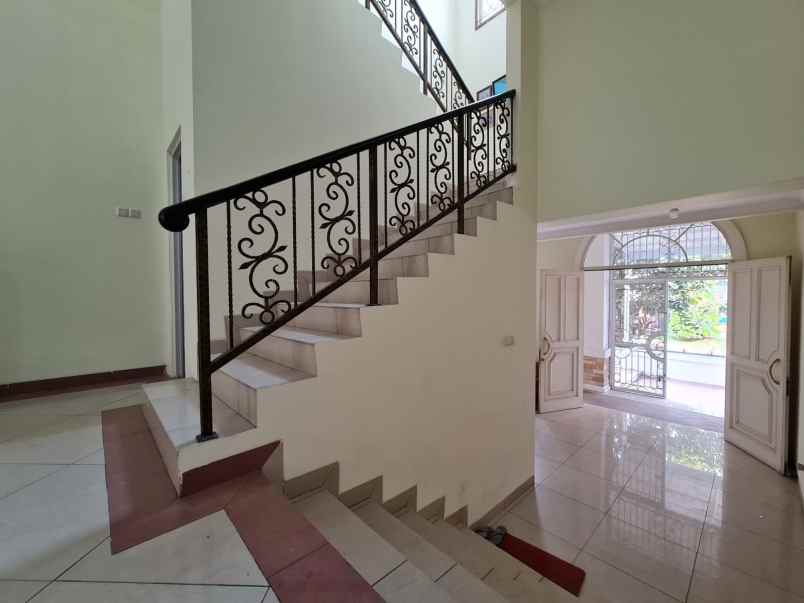 rumah bukit golf mediterania pik