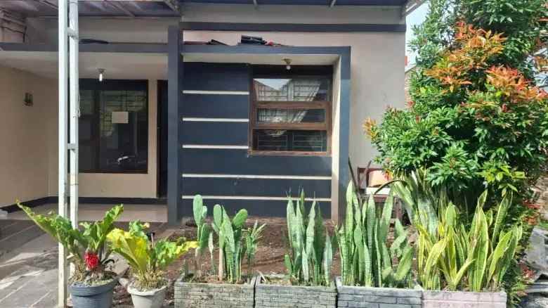 rumah dalam cluster one gate system cilame