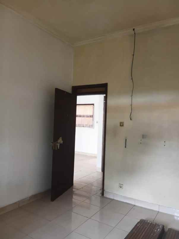 rumah dalam cluster one gate system cilame