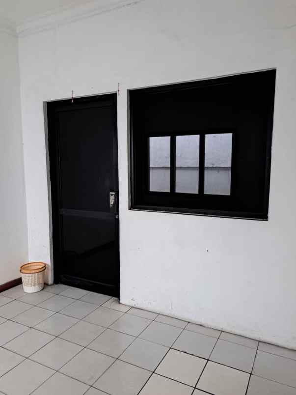 rumah dibawah harga njop di kartini jakarta pusat