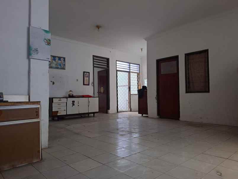 rumah dibawah harga njop di kartini jakarta pusat