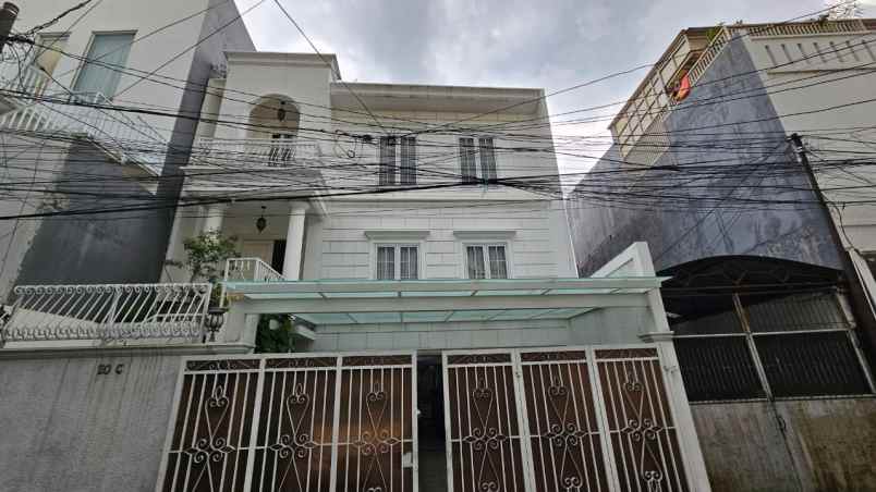 rumah dijual di gandaria utara
