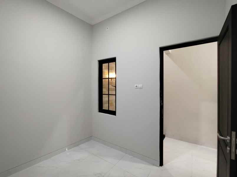 rumah elegan dp 0 di kalimulya cilodong