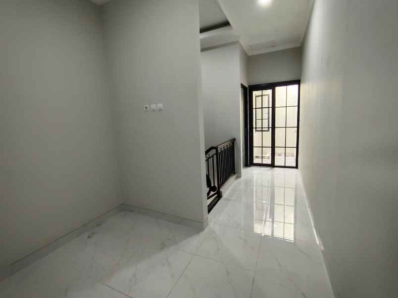 rumah elegan dp 0 di kalimulya cilodong