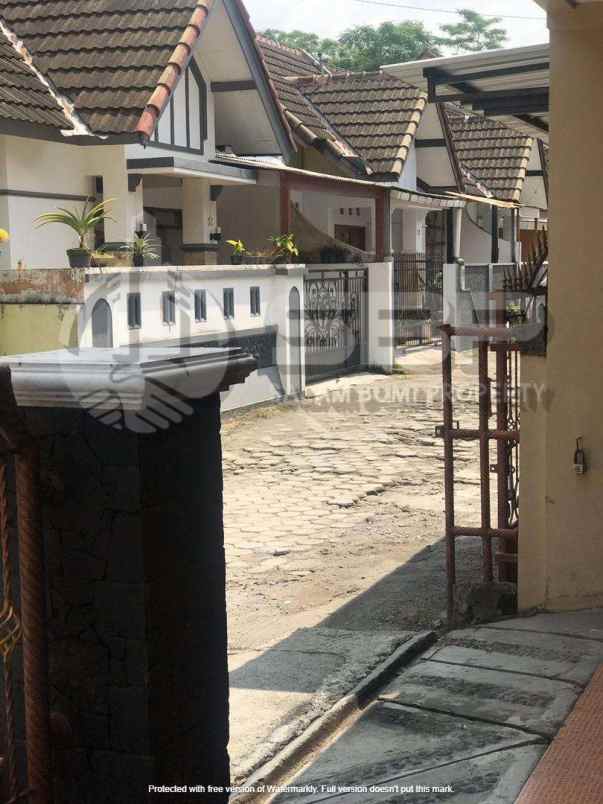 rumah fast respon wa 0813 9127