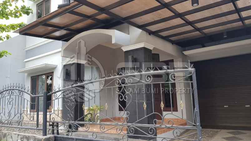 rumah fast respon wa 0813 9127