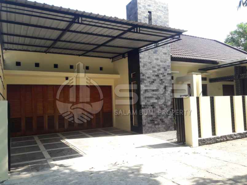 rumah fast respon wa 0813 9127