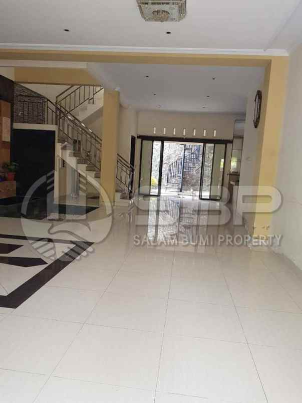 rumah fast respon wa 0813 9127