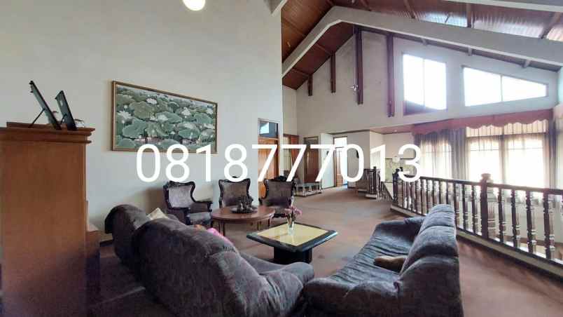 rumah jalan pinang raya