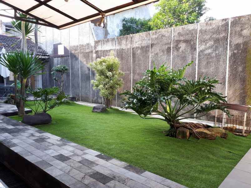 rumah jl komplek billymoon