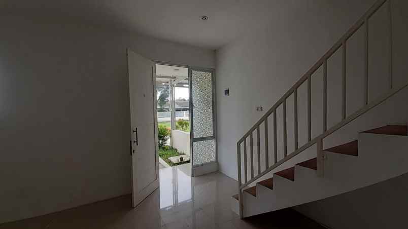 rumah jl raya yasmin