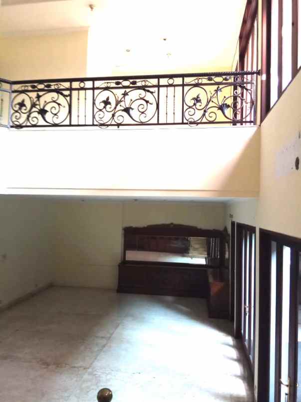 rumah kebayoran baru