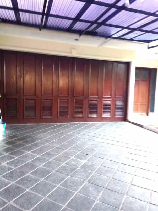 rumah kebayoran baru
