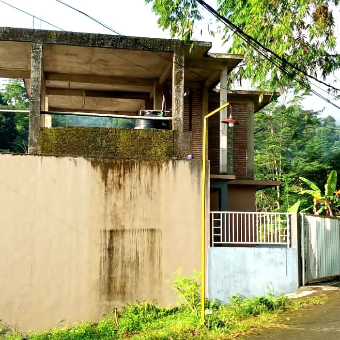 rumah lumbang kuajan gg sono