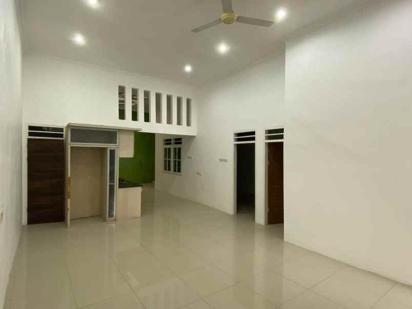 rumah manyar jaya strategis minimalis siap huni