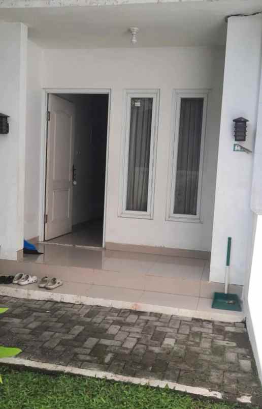 rumah manyaran semarang barat