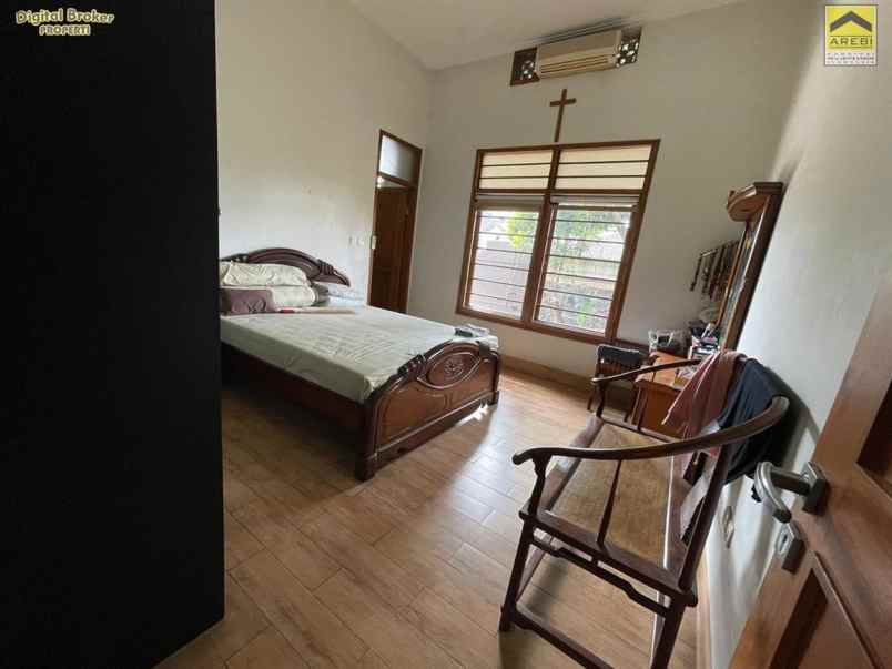 rumah mewah di cibabat cimahi utara kota cimahi